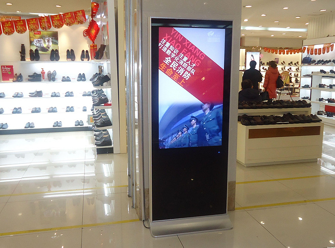 液晶廣告機(jī)方案，市場(chǎng)的營銷神器
